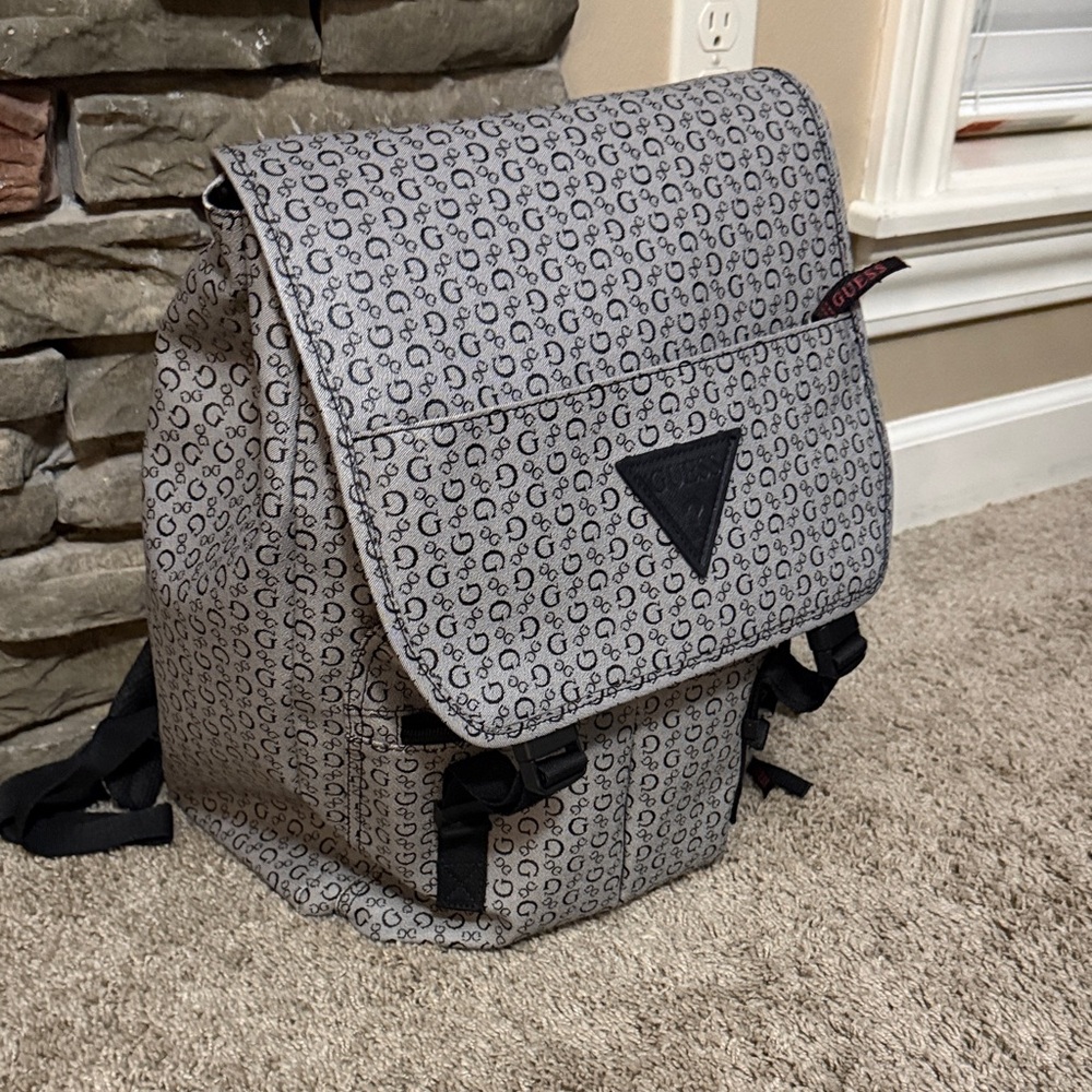 Stylish Gray Guess Backpack - Picture 2 of 10